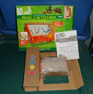 Animal Planet Make Your Own Bug Catcher   Made with real wood