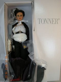 TONNER PENELOPE CRUZ ANGELICA PIRATES OF THE CARIBBEAN DRESSED DOLL 