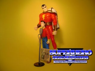 DC Direct Shazam Figure Billy Batson Captain Marvel JLA Figure Set 