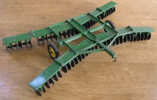 Ertl / John Deere Field Gang Cultivator~used Farm Toy USA NR