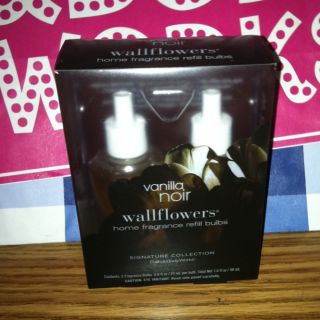 Bath & Body Works Vanilla Noir X 2 Wallflowers Home Fragrance Refills 
