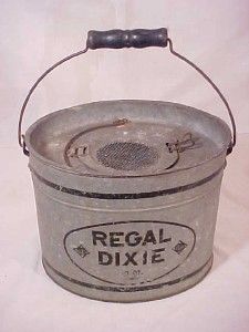 Regal Dixie Vintage Antique Oval Minnow Galvanized Tin Bucket Bait 