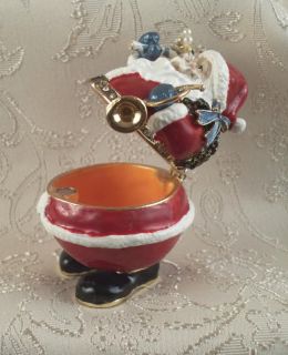 This beautiful handcrafted Santa hinged trinket box is made from multi 