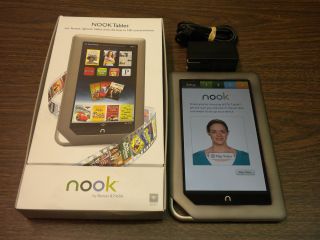 Barnes Noble Nook Tablet 16GB Wi Fi 7in Silver