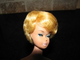 Vintage Nonthatched Side Part Bubblecut Barbie Blonde Bubble Cut White 