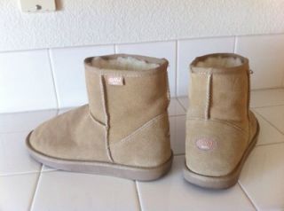 EMU Australia Womens Bronte Mini Boots  Size 9