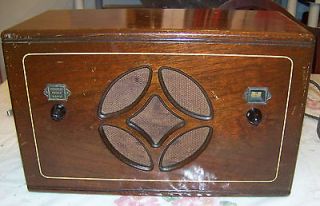 Antique American Bosch Model 5 A Radio 1930 Wood Tubes Valves Tabletop 