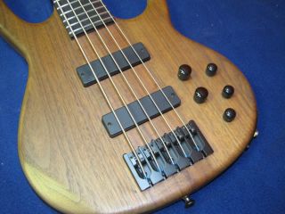 Carvin Bunny Brunel 5 String Signature Bass and OHSC