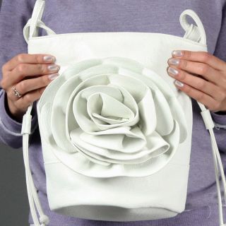 White Spring Flower Drawstring Bucket Crossbody Messenger Shoulder Bag