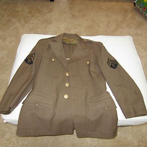 WWII Class A Uniform Wool Coat   US Army Corporal Tech 5th Grade