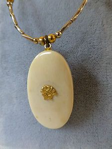 Vintage faux ivory carved 18k gold nugget pendant silver bead necklace 