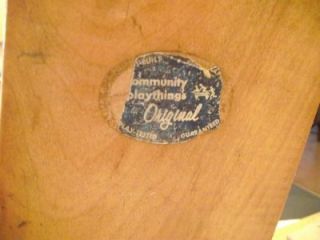 Up for your review in todays auction is this vintage Community Wooden 