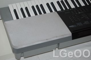 Casio WK 220 Keyboard 76 Touch Sensitive Keys w Stand
