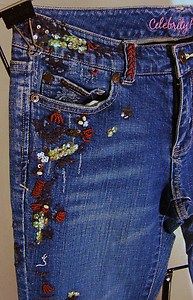 Celebrity Pink Jeans Blue Distress Embroidery Sequin Beaded Size 27 