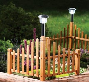 Solar Landscape Accent Lights Cedar Solar Corner Fence