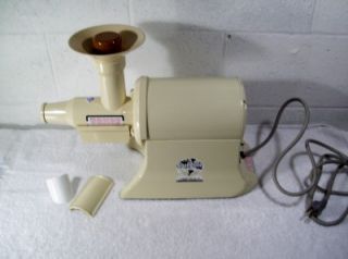 Almond Champion Juicer Juice Extractor G5 NG 853S w/ Orig Box NICE ONE 