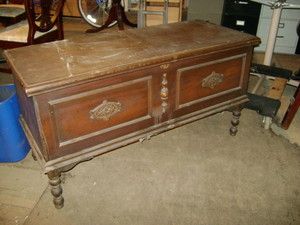 1950s HOPE Cedar CHEST 48 W X 20 D X 26 H Walnut LOCK FIXED BY REMOVED