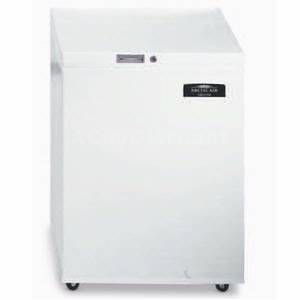 Arctic Air CF05 5 CU ft White Commercial Chest Freezer NSF