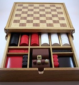 SOLID OAK WOODEN CHECKERS SET wood Backgammon Poker Cards & Chips Dice 
