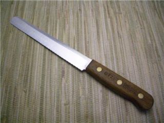 VINTAGE CHICAGO CUTLERY USA BT7 WALNUT HANDLE BREAD KNIFE. UNUSED AND 