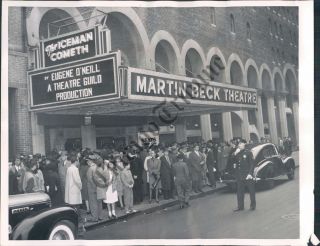 Ct Photo ACG 916 Martin Beck Theatre New York City 1946
