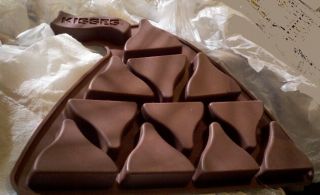  kisses chocolate candy bar mold silicone 3 muffin cake brownie 