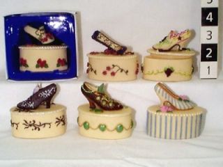 SET OF SIX TRINKET BOXES  COLLECTIBLE SHOES Victorian shoe gift lady 