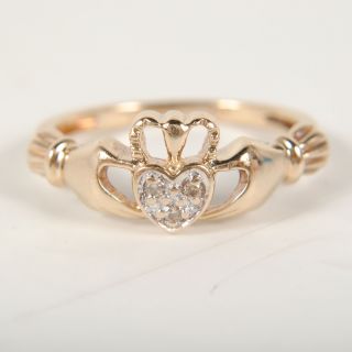 Ladies 10k Yellow Gold Diamond Claddagh Ring Size 5   1.0dwt