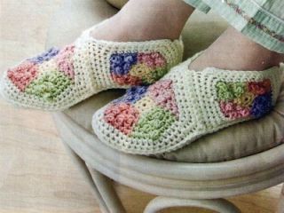 41c Crochet Patterns for Granny Square Slippers Unisex Cloche Hat