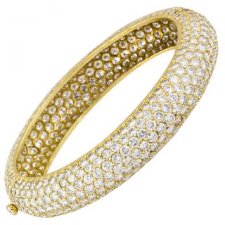 Van Cleef Arpels 30cts Pave Diamond 18K Gold Bangle Bracelet