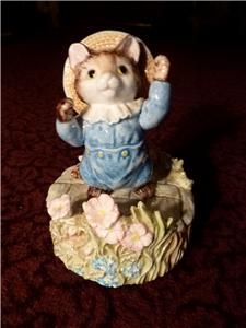 Vintage Beatrix Potter Tom Kitten Figurine Music Box So Cute!