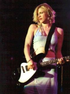 Courtney Love Fender Squier Venus Made In Japan to rock USA!