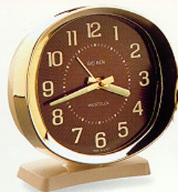 Westclox Big Ben Deluxe Alarm Clock   Almond w/Goldtone —