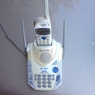 Panasonic 2 4 GHz Cordless Phone w Digital Answer Talking Caller ID