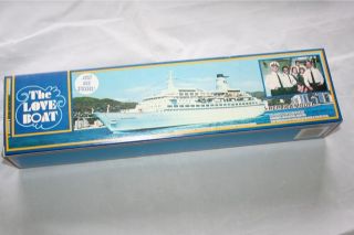 Original 1984 Pacific Princess LOVE BOAT Model Cruise Ship in box