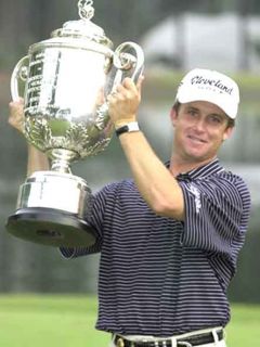 YOURE VIEWING ONE DAVID TOMS PGA CHAMPION AUTOGRAPHED BALL.