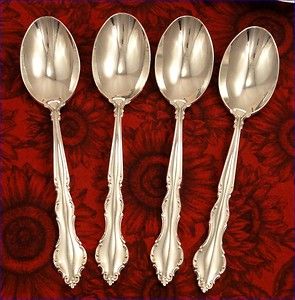 International Deep Silver WAKEFIELD Set 4 Oval Soup Place Spoons