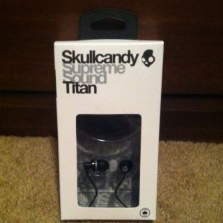  Skullcandy Supreme Sound Titan Black