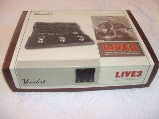 DigiTech Vocalist Live 3 Vocal Harmony and Guitar Effects Pedal
