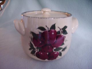  Garden Party Ltd Stoneware Bean Pot Crock 2004 Apple Design