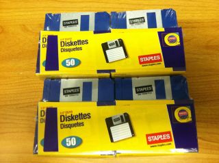  STAPLES IBM DISK LOT 100 Floppy Diskettes HD 3 5 PC 1 44 MB Color 3 5