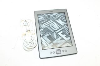 100 % functional  kindle 2gb d01100 digital book reader