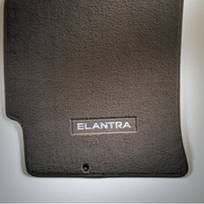 Genuine Hyundai Elantra 2001 2006 (4 Door) floor mats (Beige)