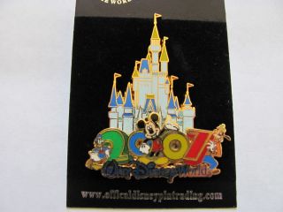  Pins 51809 2007 Cinderella Castle Collection Mickey Goofy Donal