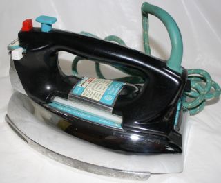 1960s General Electric Steam Iron H1F101 1100 Watts Great Shape Works