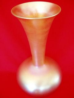 Gorgeous Antique Signed Durand Gold Iridescent Vase