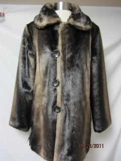 Ellen Tracy Womans Faux Fur Coat REVERSABLE size medium retail tag