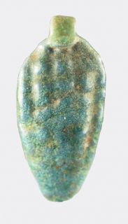 e9 egyptian amarna faience grape amulet £ 100 a small blue faience