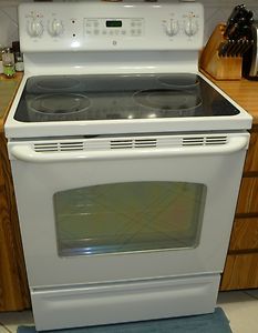 GE Self Cleaning Radiant Smooth Top True Temp Electric Range