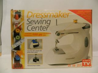 Euro Pro Dressmaker 998B Mechanical Sewing Machine 622356512589